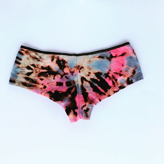 3 Tips for Brighter Tie Dyes